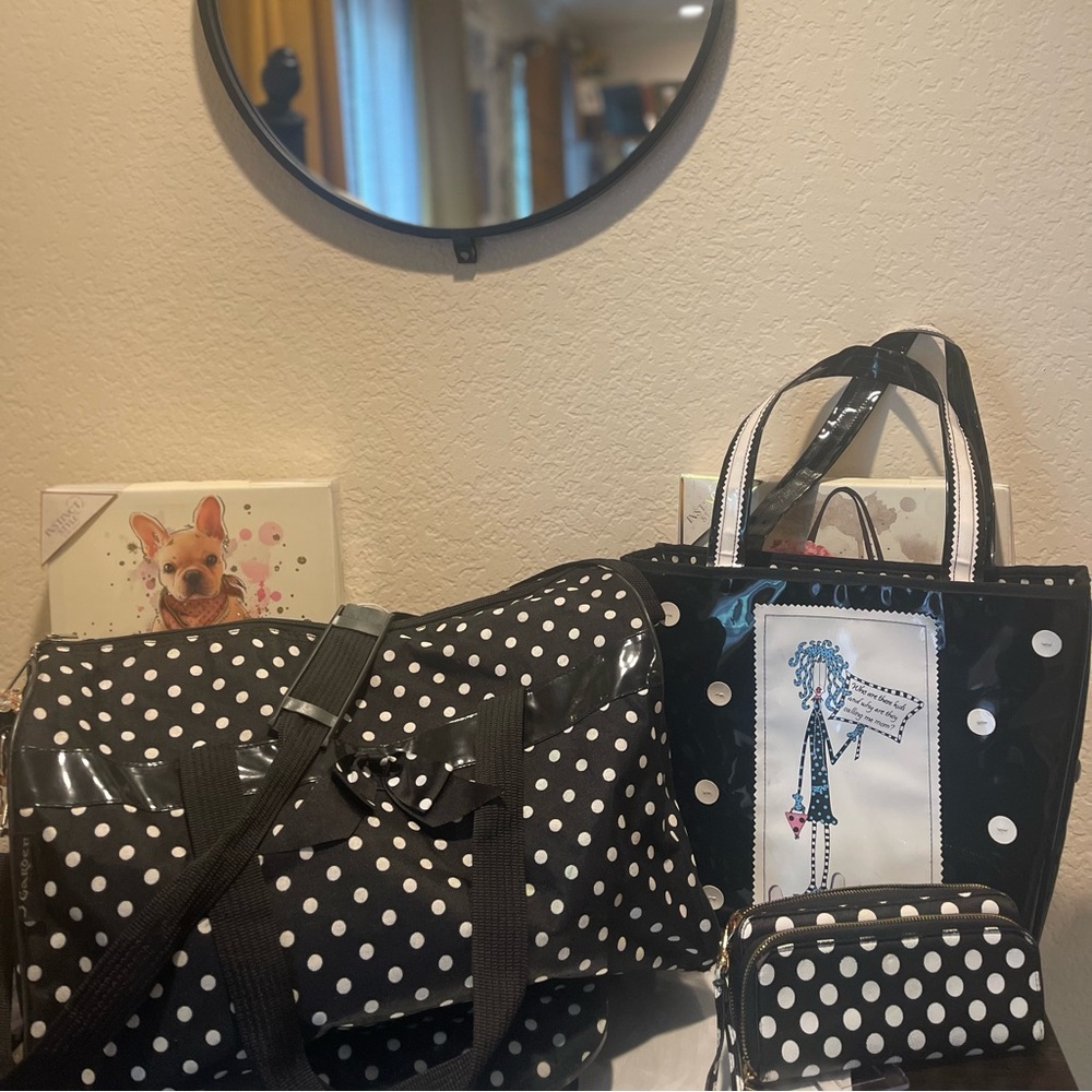J GARDEN 3 PIECE MOM SET DUFFLE BAG, TOTE, & WALLET BLACK WITH WHITE POLKA🖤